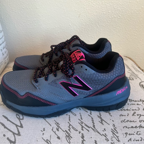 New Balance Shoes New Balance Industrial Womens Composite Toe 589 V